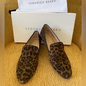 Brand New Veronica Beard Griffin Loafer comes with box and dust bag